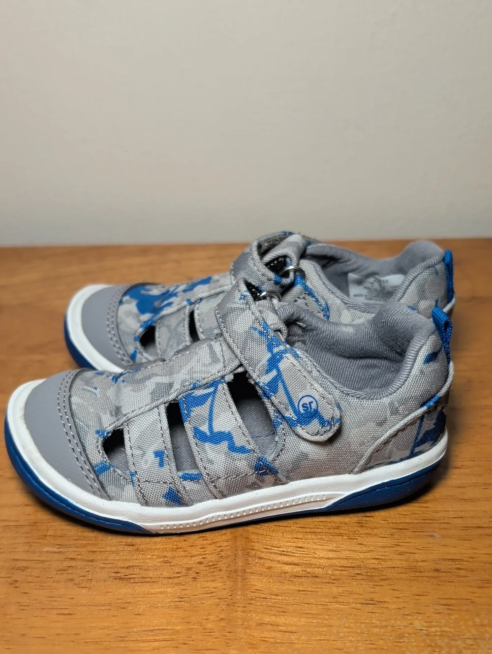 Stride Rite SR Hadley 2.0 Sneaker Sandals Gray + Blue Camo Toddler Boy Size 6